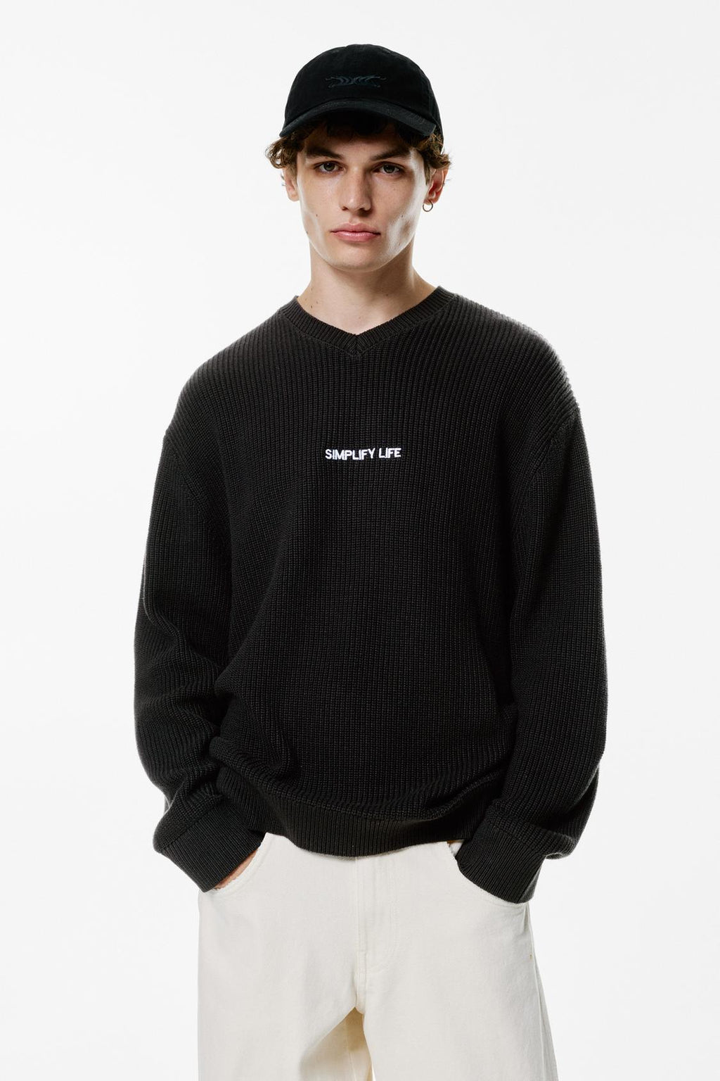 PULL&BEAR KNIT SWEATER